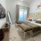 Private gorgeous Room with Marina view with Shared Kitchen in Shared Apartment - Dubaj