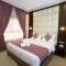 Paris Plaza Hotel