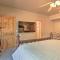 Less Than 2 Mi to Hikes and Shops Show Low Home with Deck
