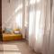Sunny Studio Apartment - 雅西