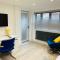 MODERN STUDIO APARTMENT, PRIVATE- DRIVEWAY PARKiNG