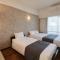 New Normal Hotel in NAMINOUE ニューノーマルホテルイン波の上 - Naha