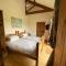 Field Farm Holiday Cottages and Glamping - Anderby