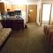 Howard Johnson by Wyndham Wichita Airport - Wichita