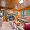 Knotty Pine Cabin - Joseph