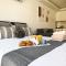 Phaedrus Living: Seaside Luxury Flat Athina 116
