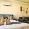 Phaedrus Living: Seaside Luxury Flat Athina 116