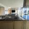 City Centre 2-Bed Apartment Parking Jacuzzi Bath