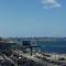 Midpoint Sea View - families only