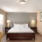 Days Inn by Wyndham Fredericton - Fredericton