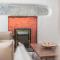 The Old Stamp House Retreat- Three En-suite Bedrooms Central Village Location