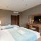 Cozy Loft Hotel