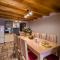 LUXURY VILLA ON SPACIOUS PRIVATE PROPERTY