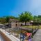 LUXURY VILLA ON SPACIOUS PRIVATE PROPERTY - Rakalj