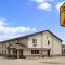 Super 8 by Wyndham Blackwell