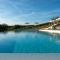 Chianti B&B Design infinity pool shared