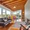 Queenie - Waikanae Beach Holiday Home