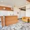 Itsy Hotels ShreyS Inn Mallandur Road