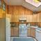 Elk Hideaway Ashford Cottage with Hot Tub!