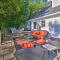 Riverside Hide-A-Way with Patio, BBQ, Fishing Pier - Gassville