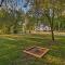 Riverside Hide-A-Way with Patio, BBQ, Fishing Pier