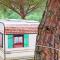 AGRiCAMPiNG POGGiO Ai PiNi WiNE CAMPiNG