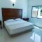 LA LOMA SUITES