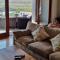 Hilltop Heaven, Walk to beach, Pool, Ocean & River views - 普林格尔贝伊