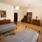 Black Field Apartment
