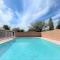 Luxe 4BR 2BTH l Pool & Grill l Central Location l Mountain View l Family Vacation l RV Site - Sierra Vista