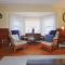 South Yarmouth Cottage by Leavetown Vacations - South Yarmouth