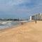 Apto Praia do Morro, 100m da praia, 3 Qts, uma vaga de garagem e WI-FI grátis
