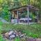 Shaw Creek Cottage with Fire Pit and Forest Views - هيندرسونفيل
