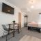 Charles Alexander Short Stay - Charnley House Apartments