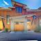Urban Mountain Getaway & Alpenglow Chalet