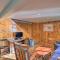 Aunt Als Place with Private Deck and Fire Pit! - Rushville