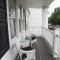Oakmont Inn