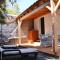 One bedroom house with enclosed garden and wifi at Porto da Cruz