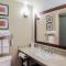 Comfort Suites Marietta-Parkersburg