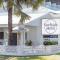 Yeppoon Surfside Motel - يبون