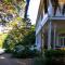 Coral Tree Colony Bed & Breakfast - Southbroom