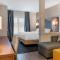 Comfort Suites Grandview - Kansas City