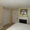 The Bond 1786 Inn