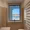 Mareluna Crescent - Luxury Seafront Experience