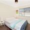 Busselton Beach House with WiFi - Busselton