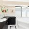 Busselton Beach House with WiFi - Busselton