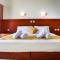 Olive Bay Hotel