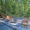 Game Room and Fire Pit Weaverville Family Home!