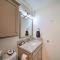 River Acres Retreat with Grill and River Access! - Weaverville