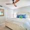 Relaxing Condo with Screened-In Lanai, 4 Mi to Beach - Нейплс